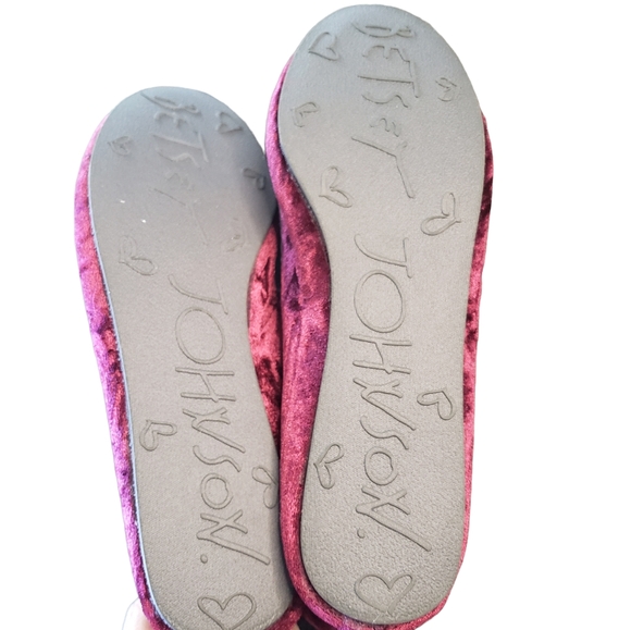 Betsey Johnson NWT Womens Size 7-8 Slip On Velour Flats - Picture 4 of 4